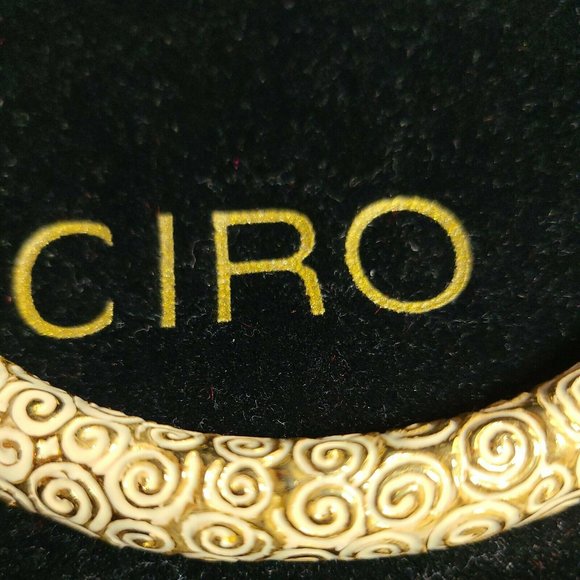 Ciro Gold Tone and Bone Enamel Scroll Collar Choker Necklace NEW - Picture 3 of 7